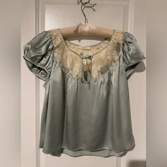 Doen Camri Top in Dusty Blue - Picture 2 of 8